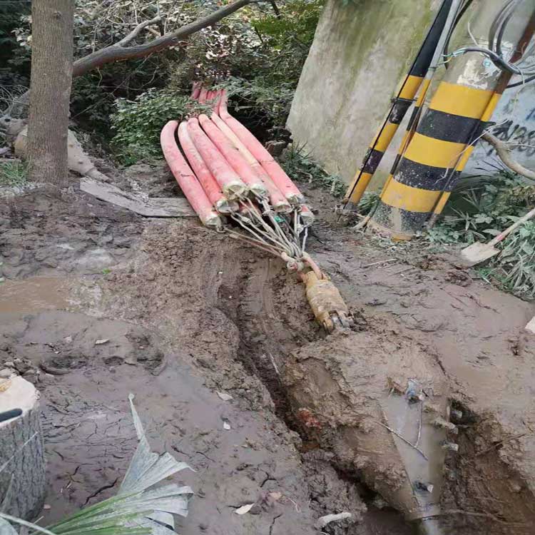 南山拖拉管